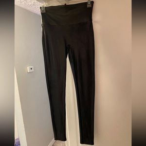 SPANX faux leather leggings size M petite